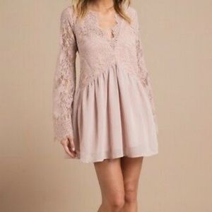 Tobi Lace V Neck Dress